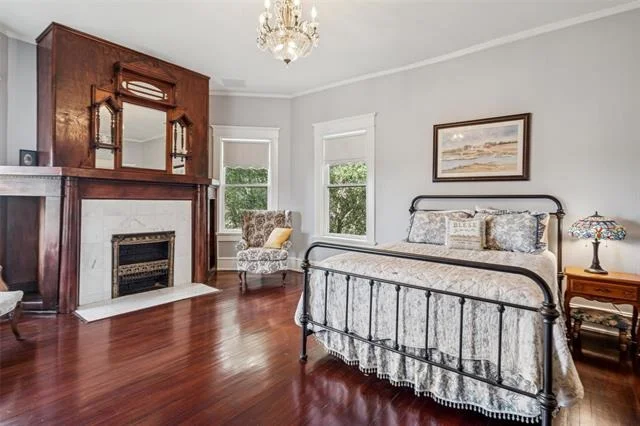 Photo of 705 Griffith Avenue