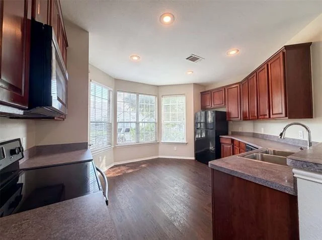Photo of 1414 Kingston Place