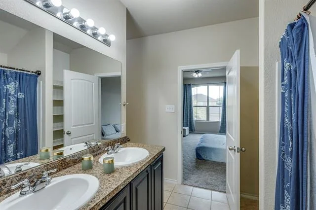 Photo of 616 Cameron Way
