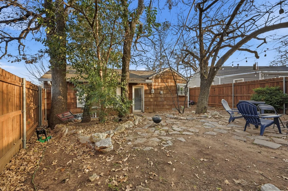 Photo of 2129 Cardinal Lane