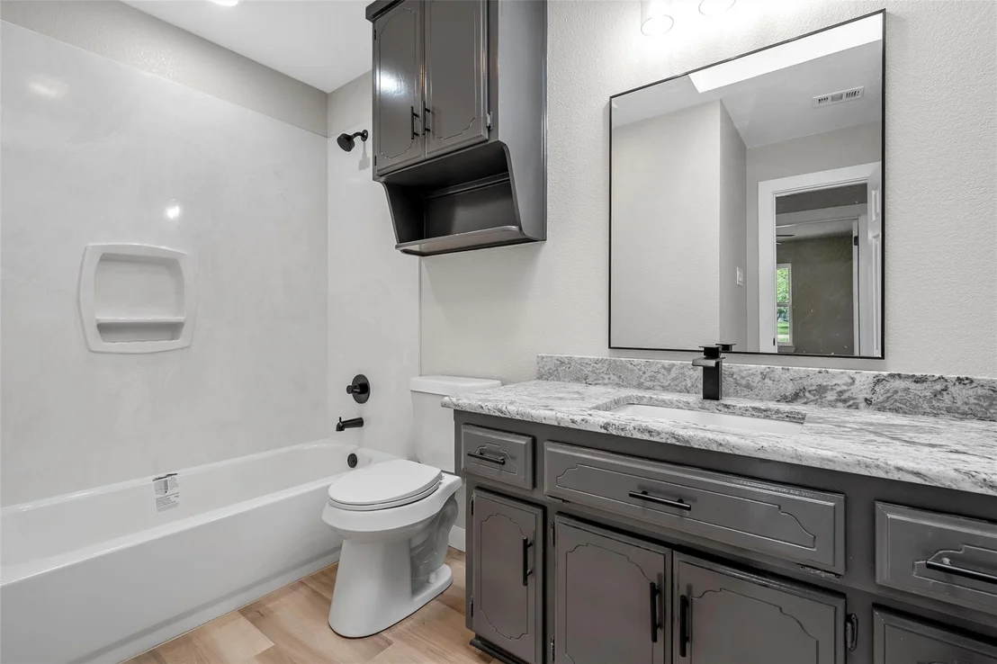 Photo of 139 Cresthill Circle