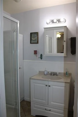 Photo of 208 PARK DR