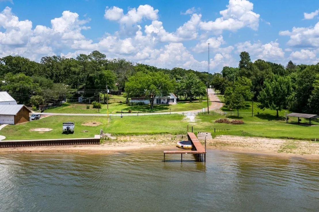 Photo of 100 W Oak Acres Drive