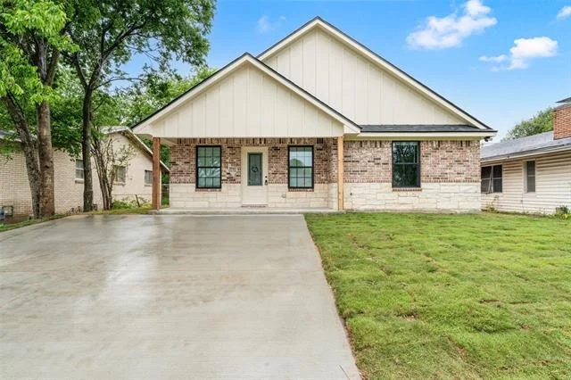 Photo of 3542 Live Oak Avenue