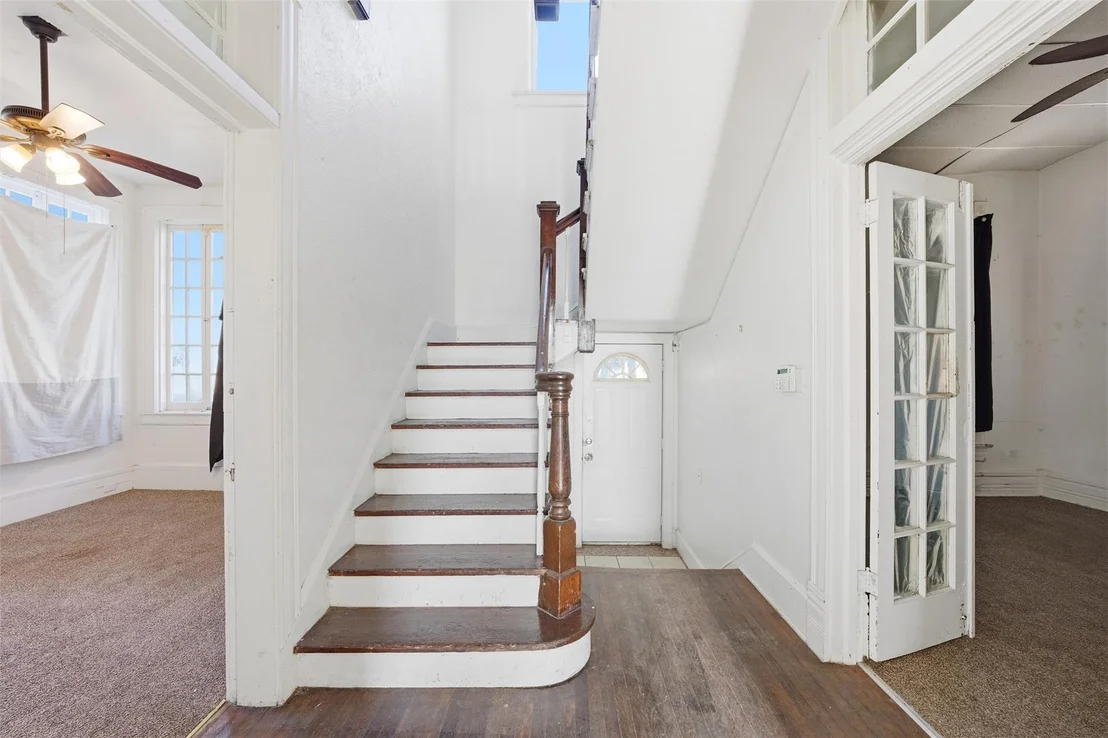 Photo of 1601 Columbus Avenue