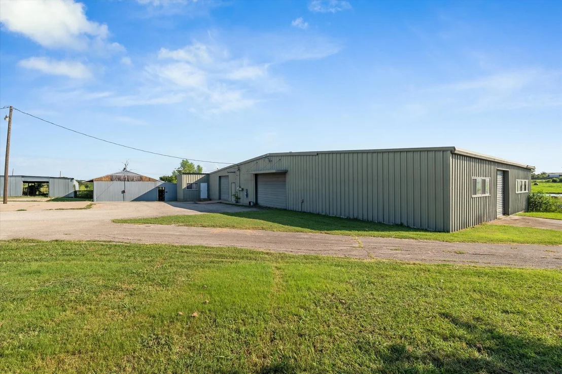 Photo of 2275 W Moonlight Drive