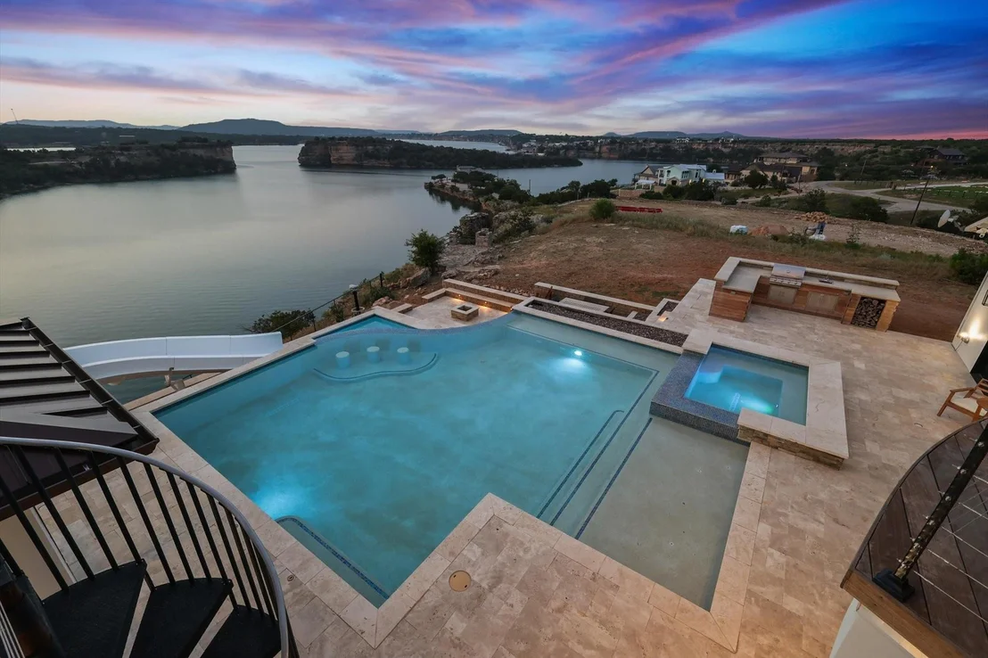 Photo of 7077 W Hells Gate Drive