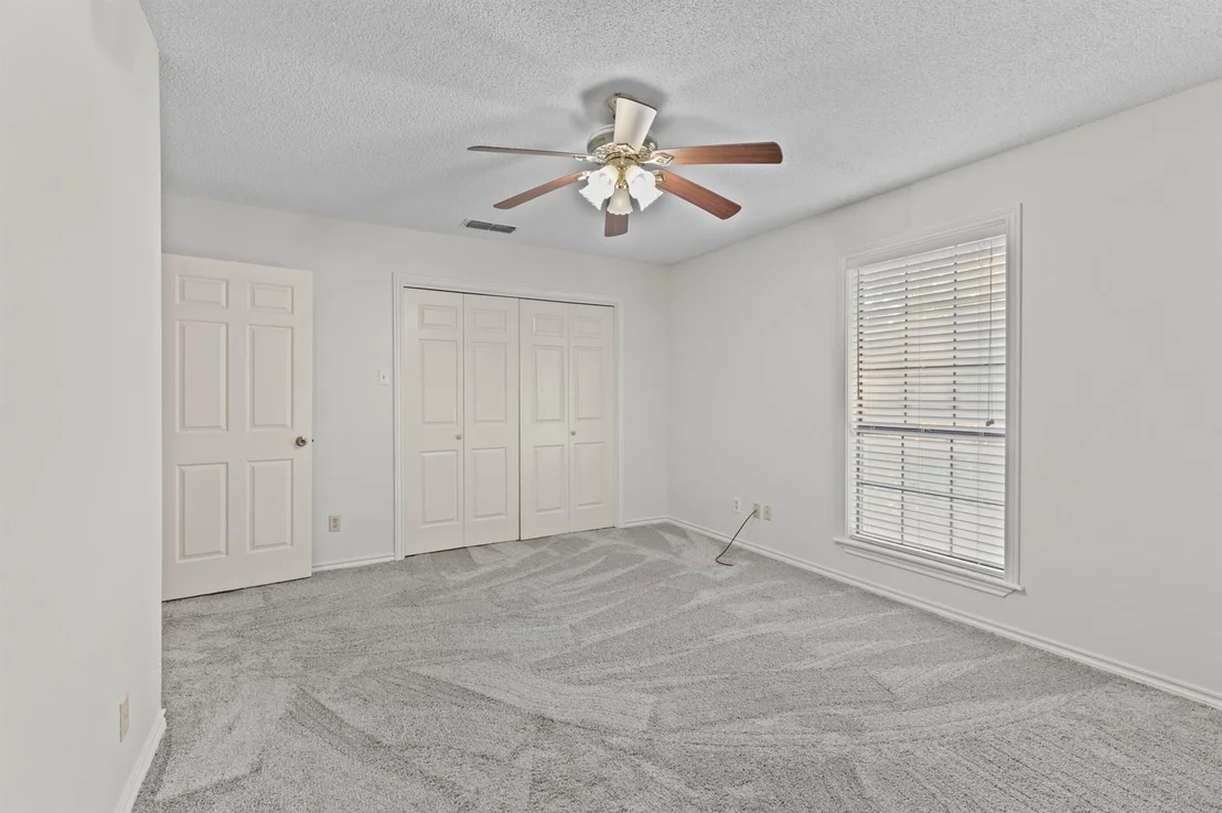 Photo of 1656 Pineview Lane