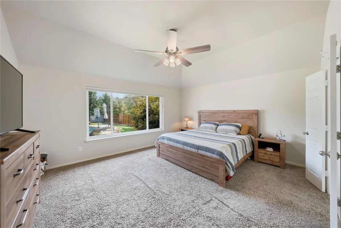Photo of 1003 Killian Drive