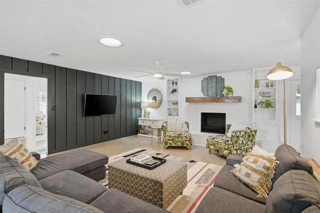 Photo of 4025 Aragon Drive