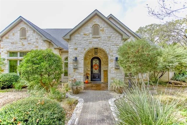 Photo of 122 Forest Creek Circle