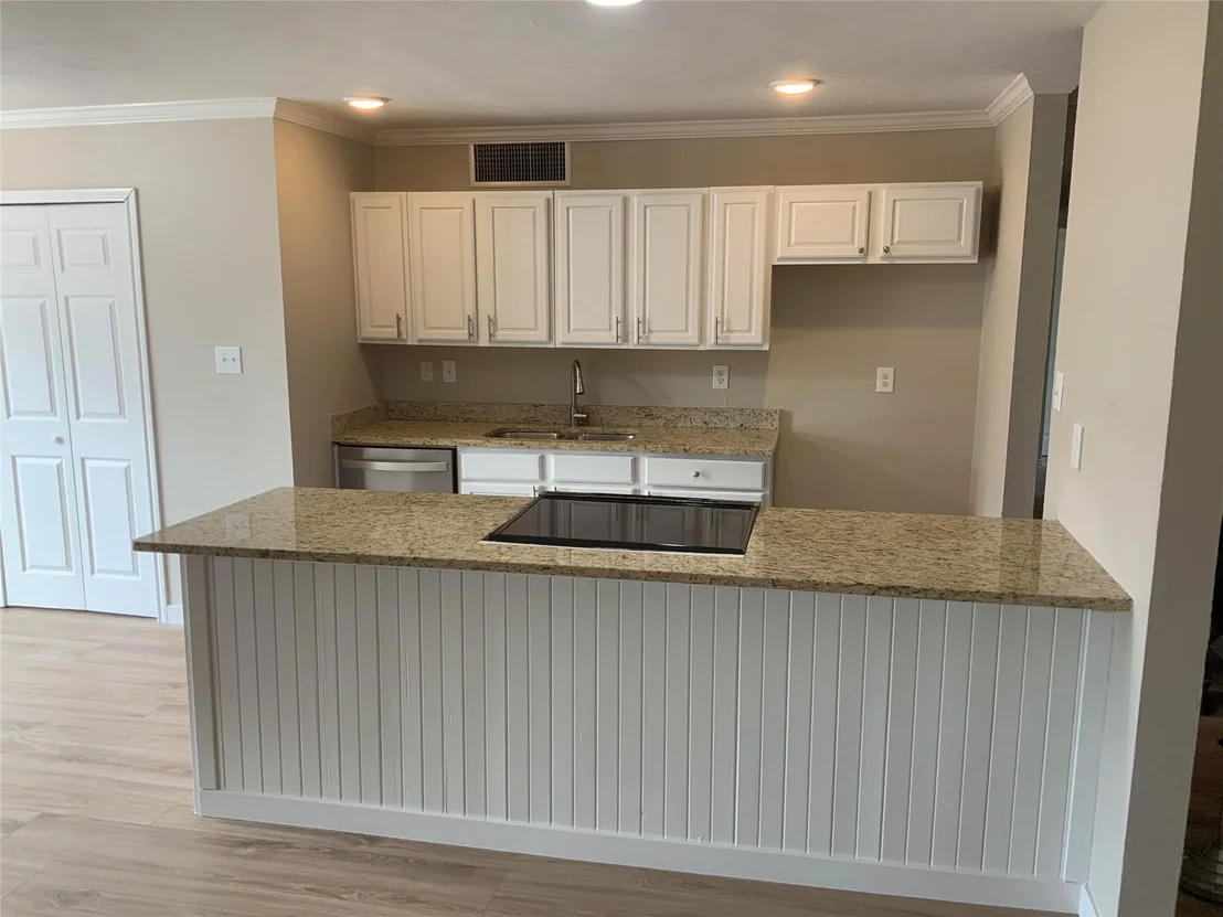 Photo of 700 Sunny Slope Drive