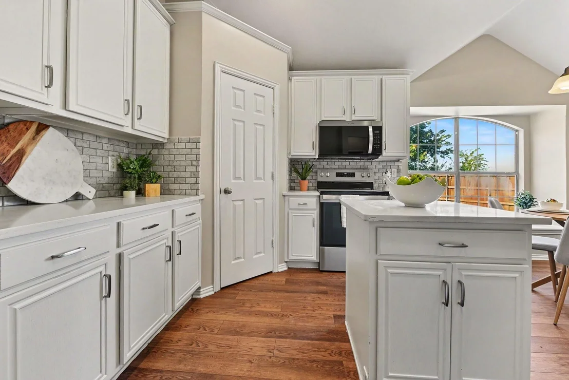 Photo of 401 Stonebridge Circle