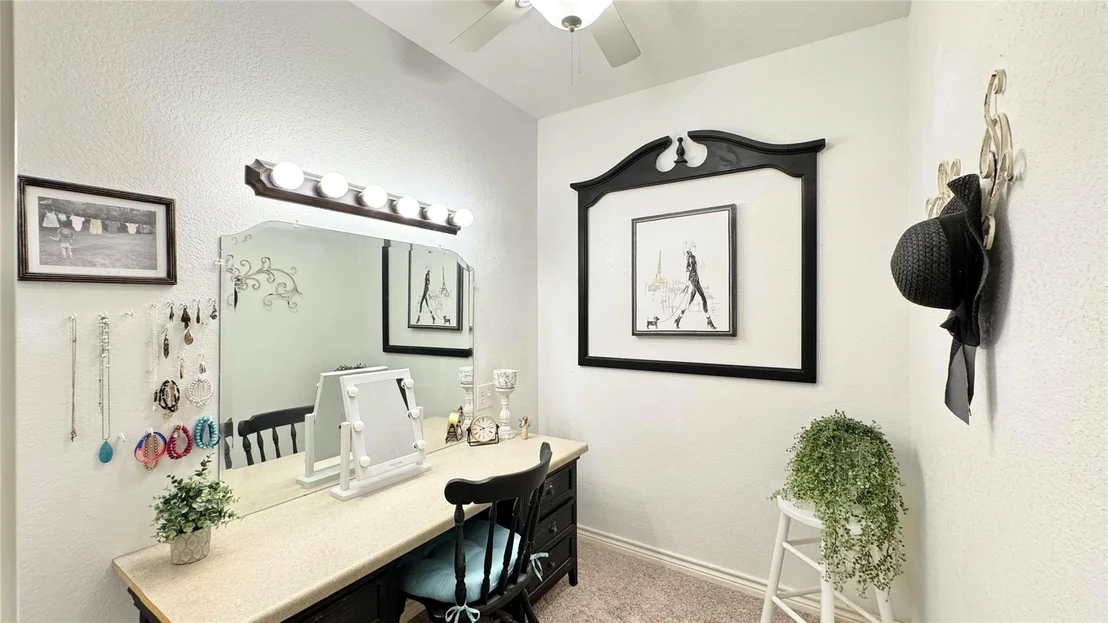 Photo of 115 Meadowood Road