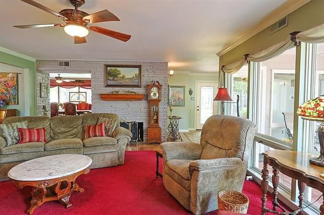 Photo of 1602 Elmwood Drive