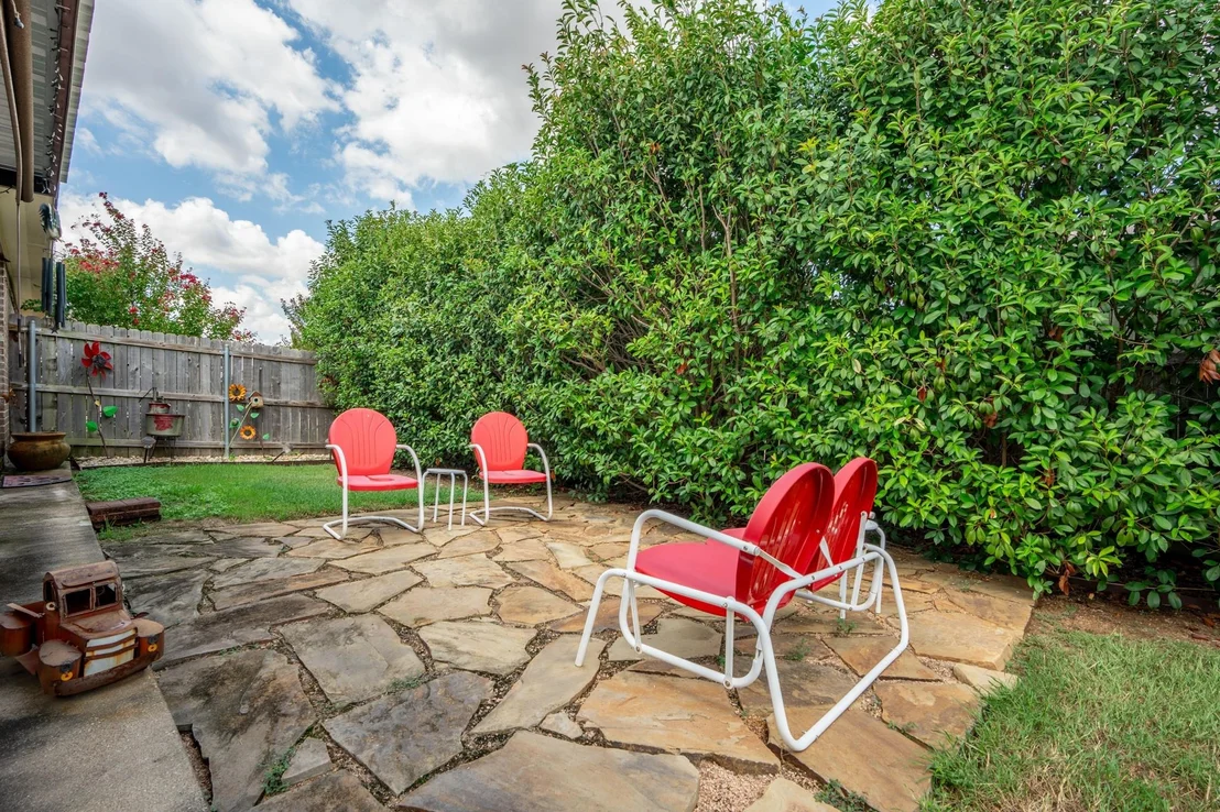 Photo of 219 Oak Meadow Trail