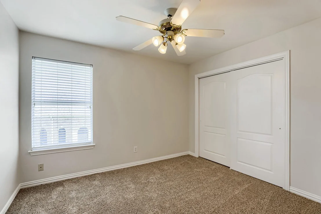 Photo of 2066 Fair Oaks Circle