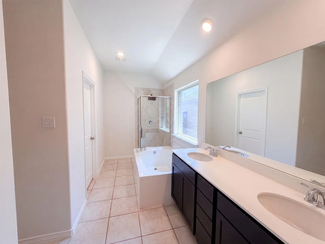Photo of 5558 Yarborough Drive