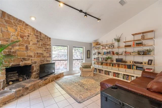 Photo of 617 Green Valley Drive