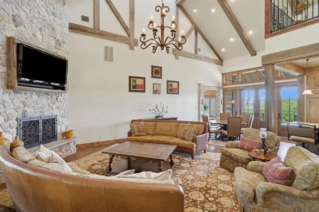 Photo of 1046 Grandview Drive