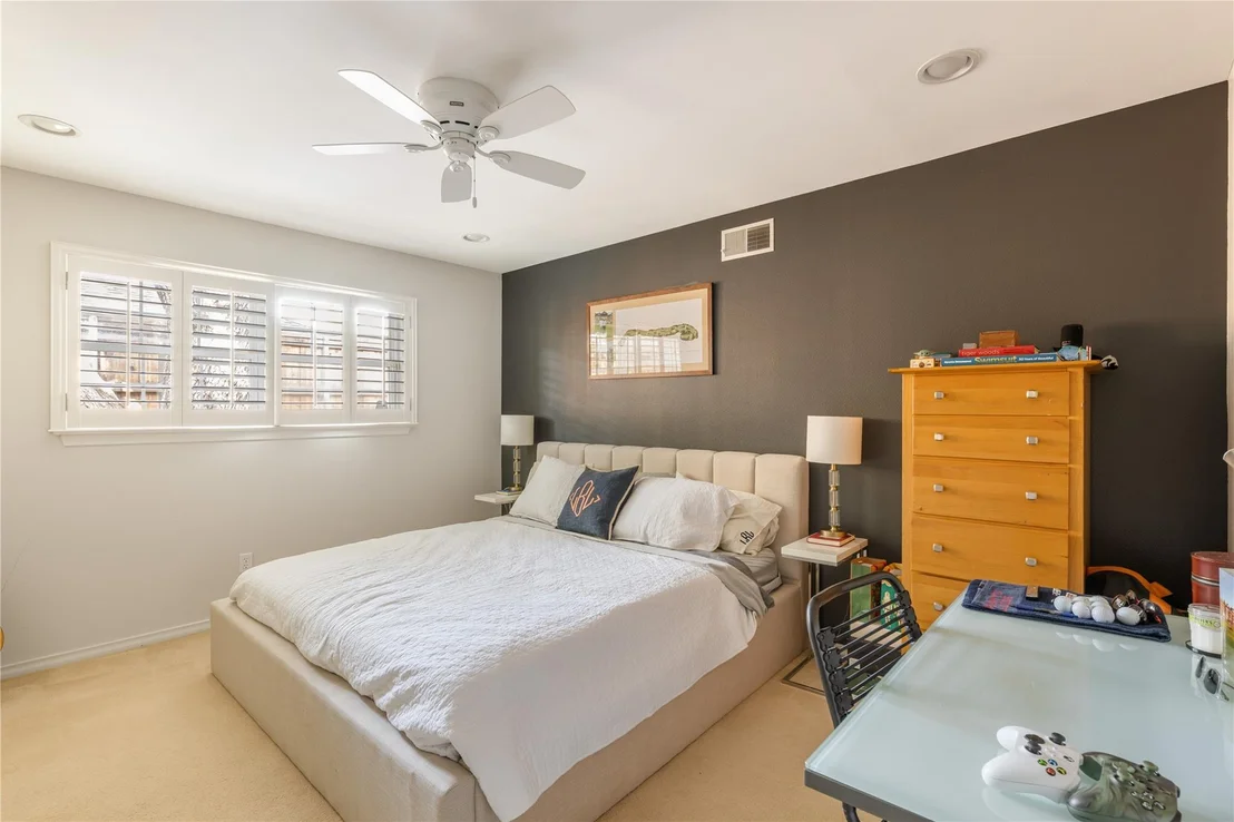 Photo of 7077 Joyce Way