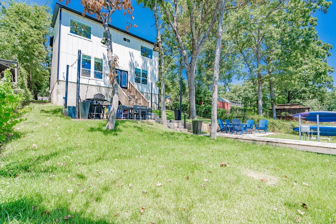 Photo of 202 Sunray Street
