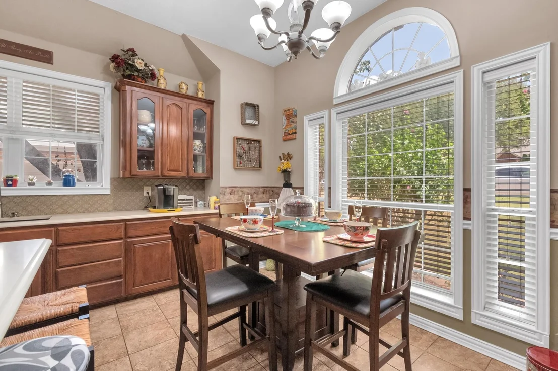 Photo of 18 Red Bluff Court