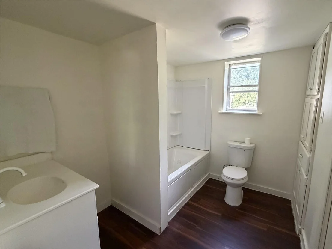 Photo of 267 N Katy Road