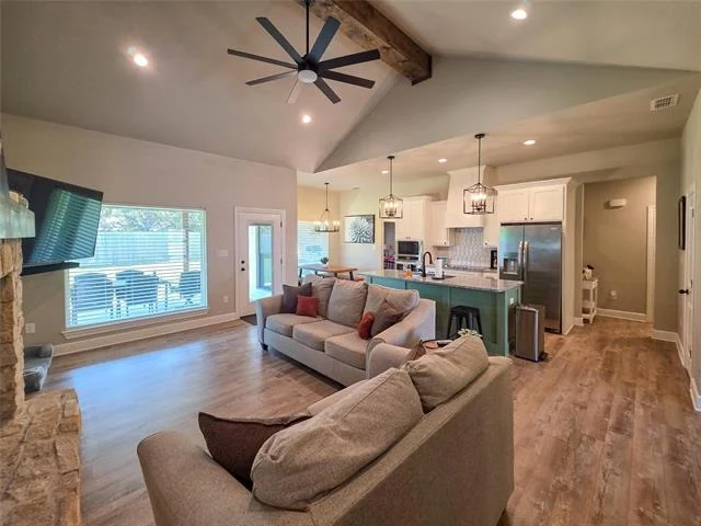 Photo of 5509 Fallbrook Drive