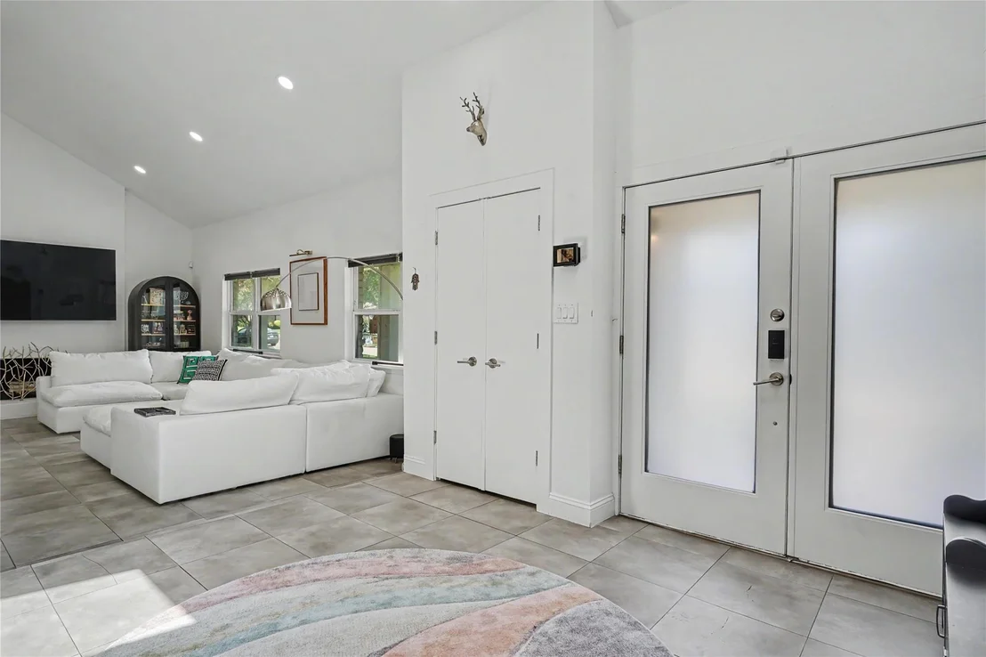 Photo of 1605 Blake Drive