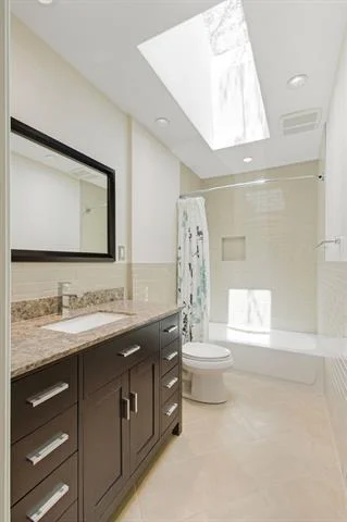 Photo of 237 Woodcrest Drive