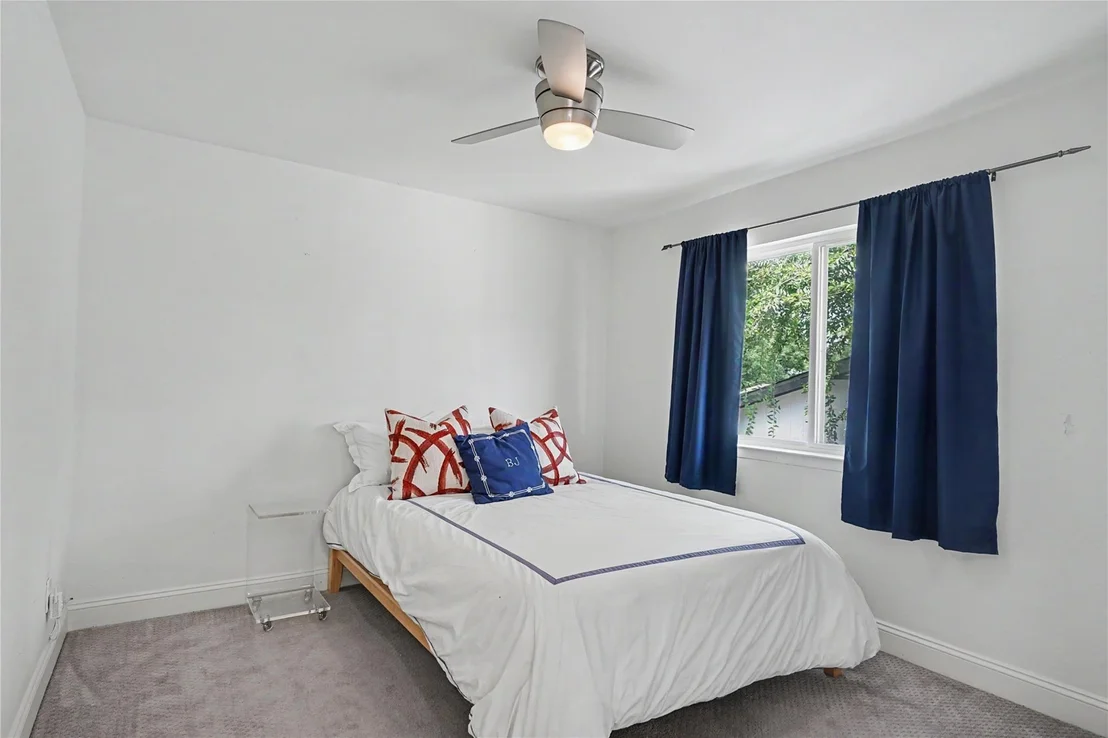 Photo of 1605 Blake Drive