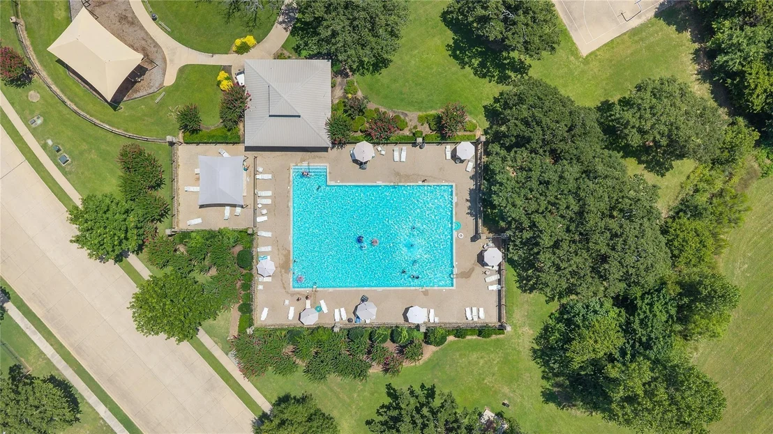 Photo of 3137 Shoreline Drive