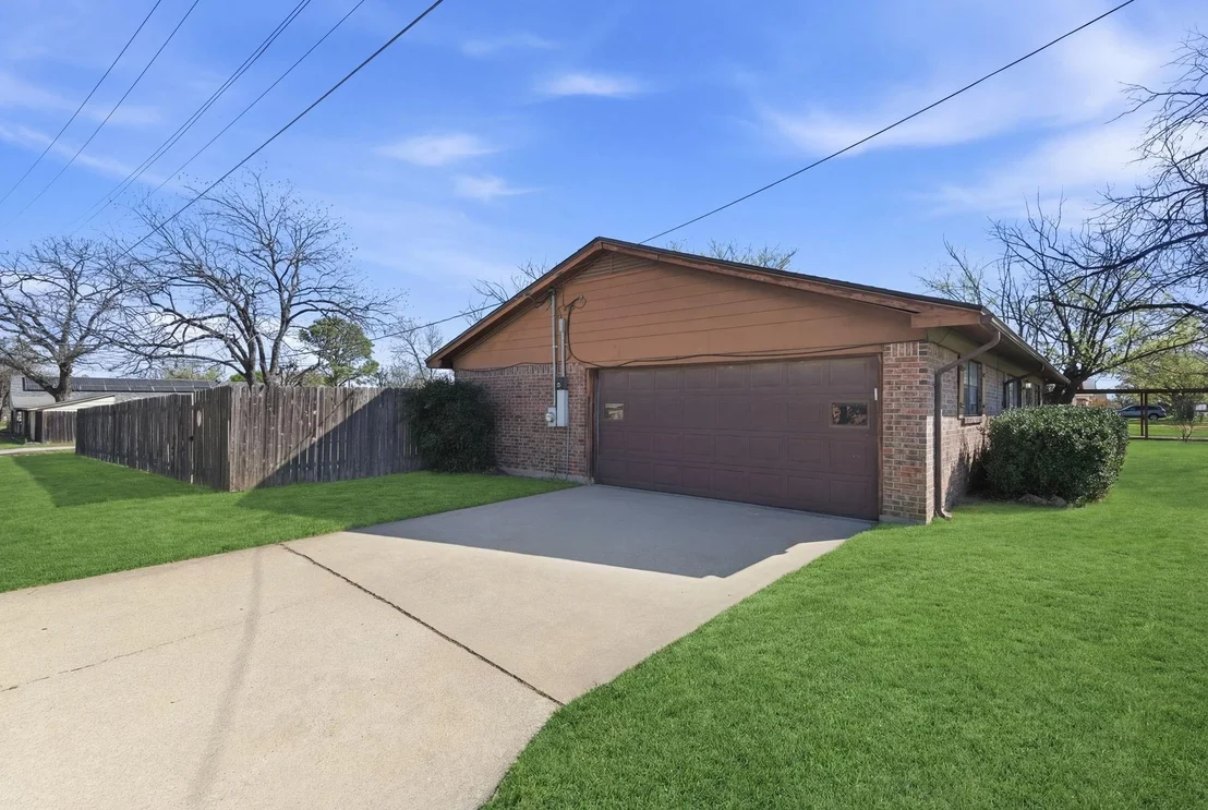 Photo of 1408 Primrose Lane