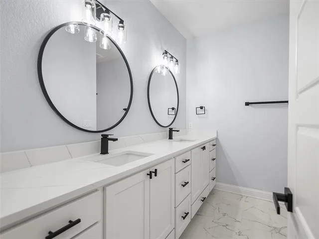 Photo of 1006 Windy Ridge Drive