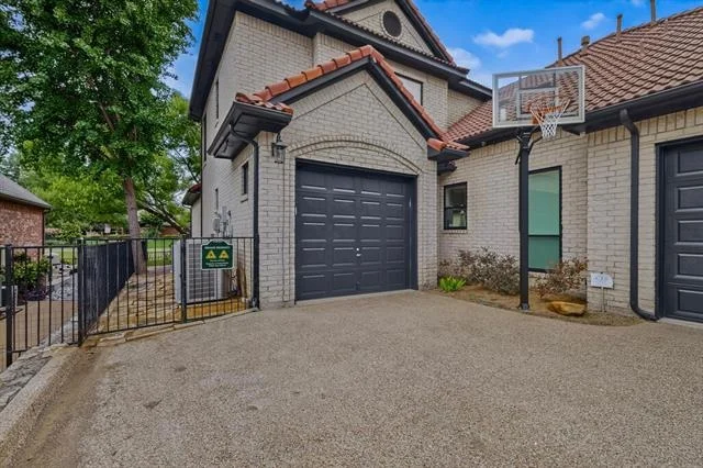 Photo of 6605 Castle Pines Drive