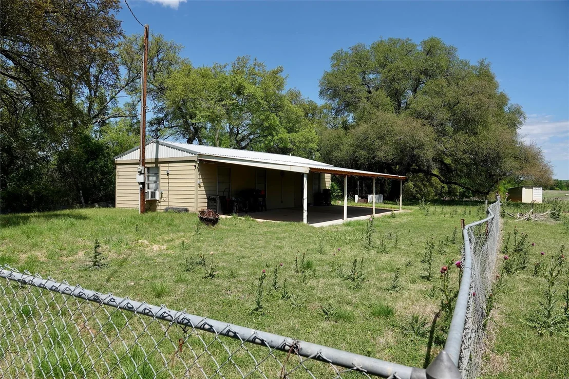Photo of 588 County Road 430