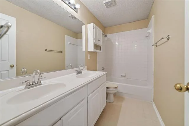 Photo of 2505 Ash Creek