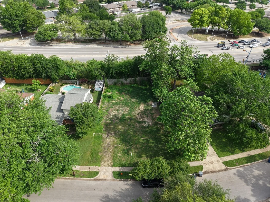 Photo of 7231 Syracuse Drive