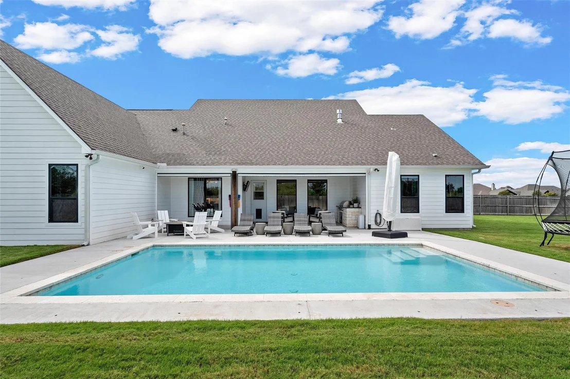Photo of 604 Lindsay Lane