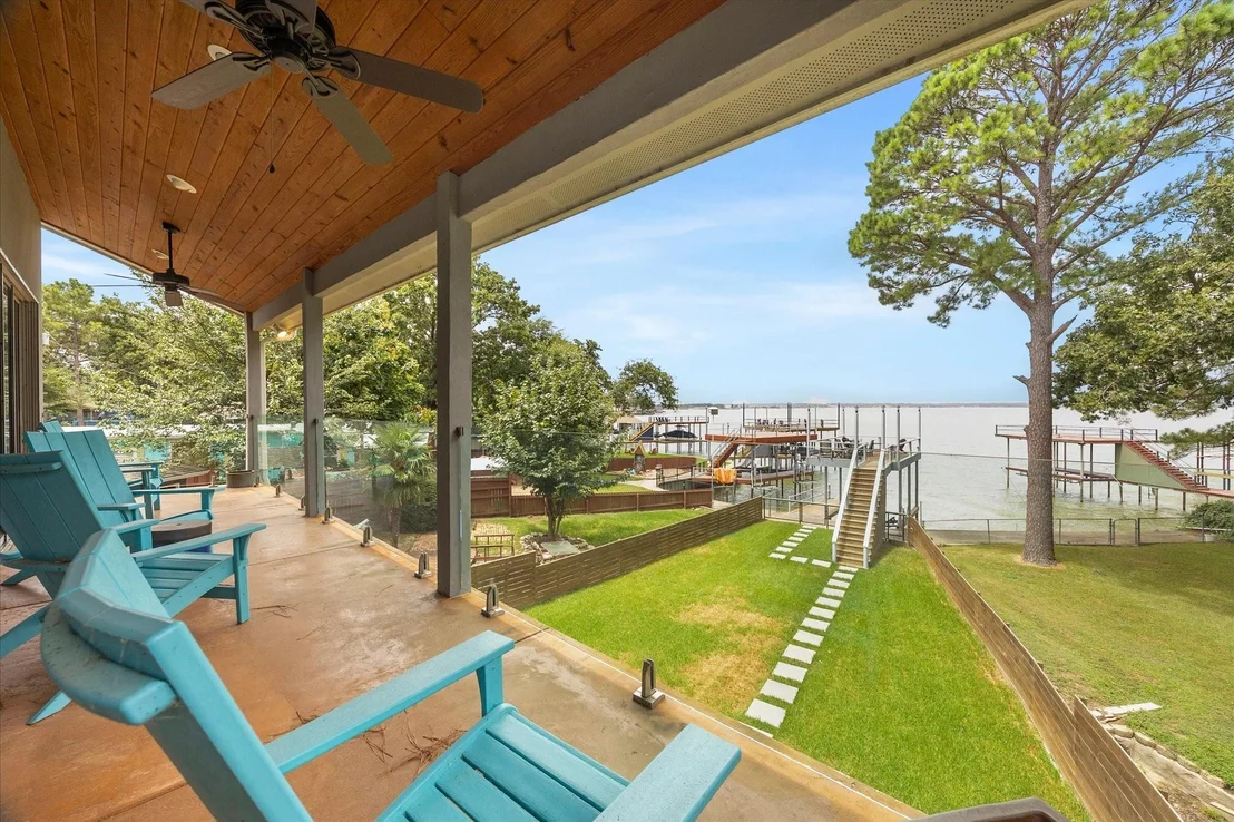 Photo of 130 Harbor Drive
