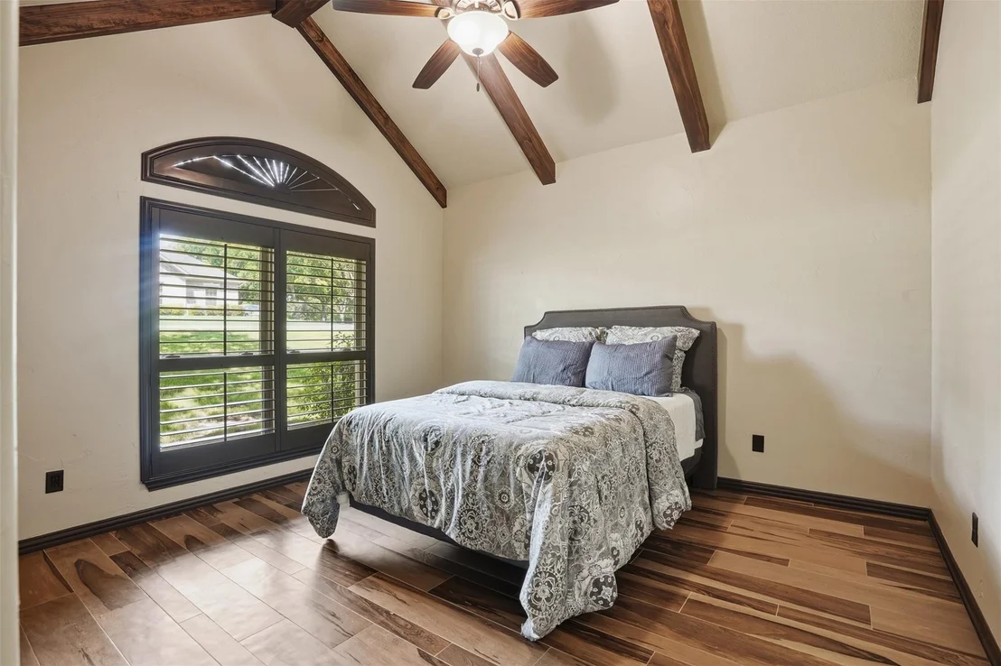 Photo of 9310 Bellechase Road