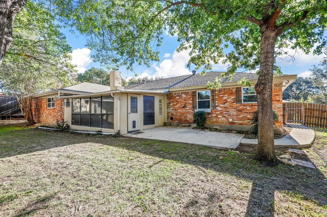 Photo of 6016 Winifred Drive
