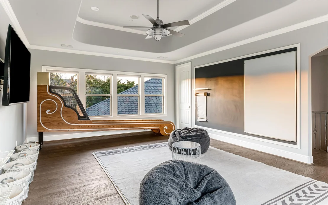 Photo of 2656 Twelve Oaks Lane