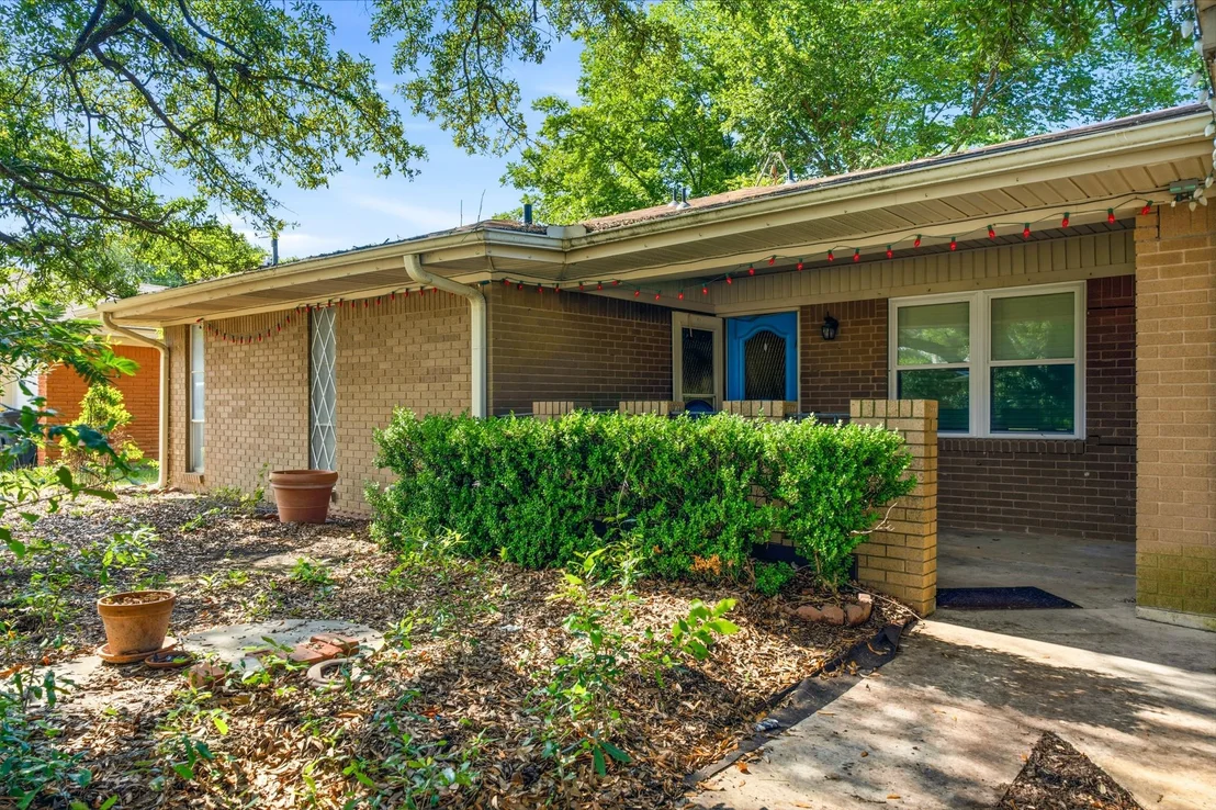 Photo of 104 Forest Lane