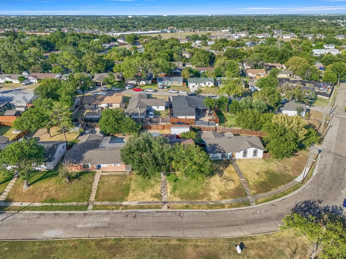Photo of 1646 Savage Drive