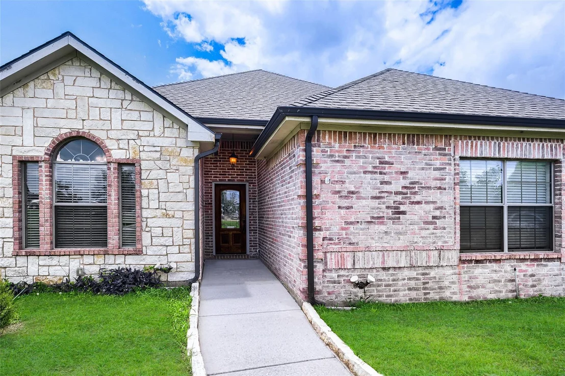 Photo of 131 Avalon Drive