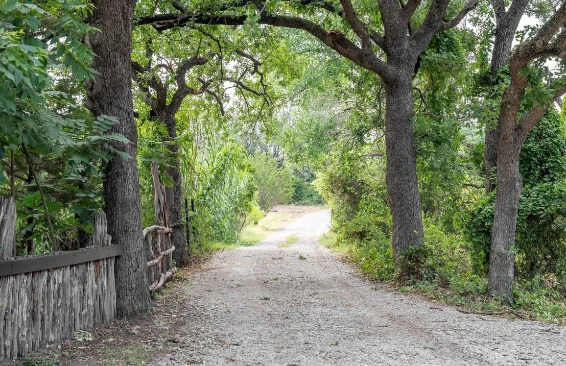 Photo of 3296 Campbell Trail