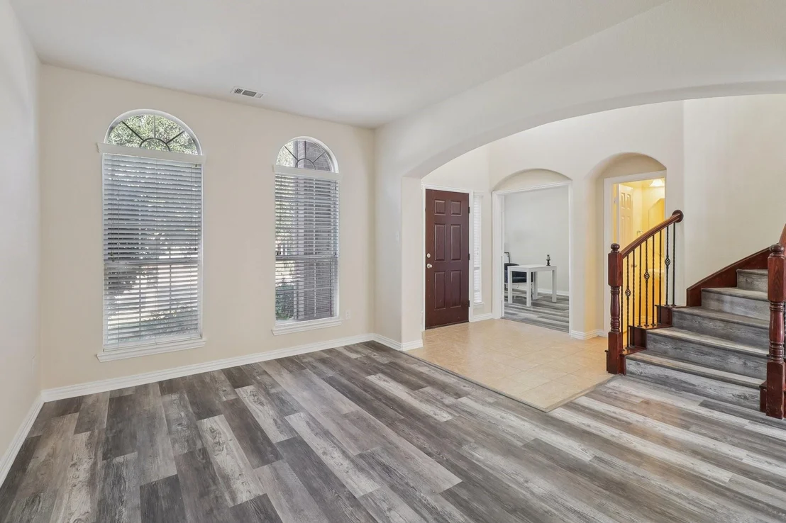 Photo of 6207 Weaver Drive