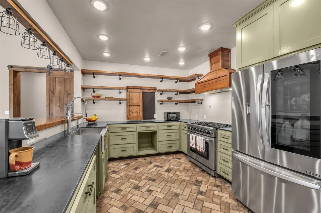 Photo of 245 Windmill Lane